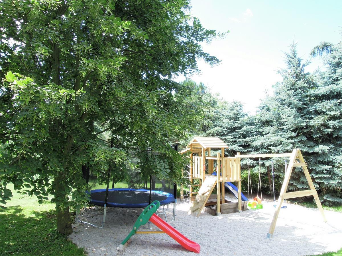 Pension U Sebastiana Hodousice Buitenkant foto